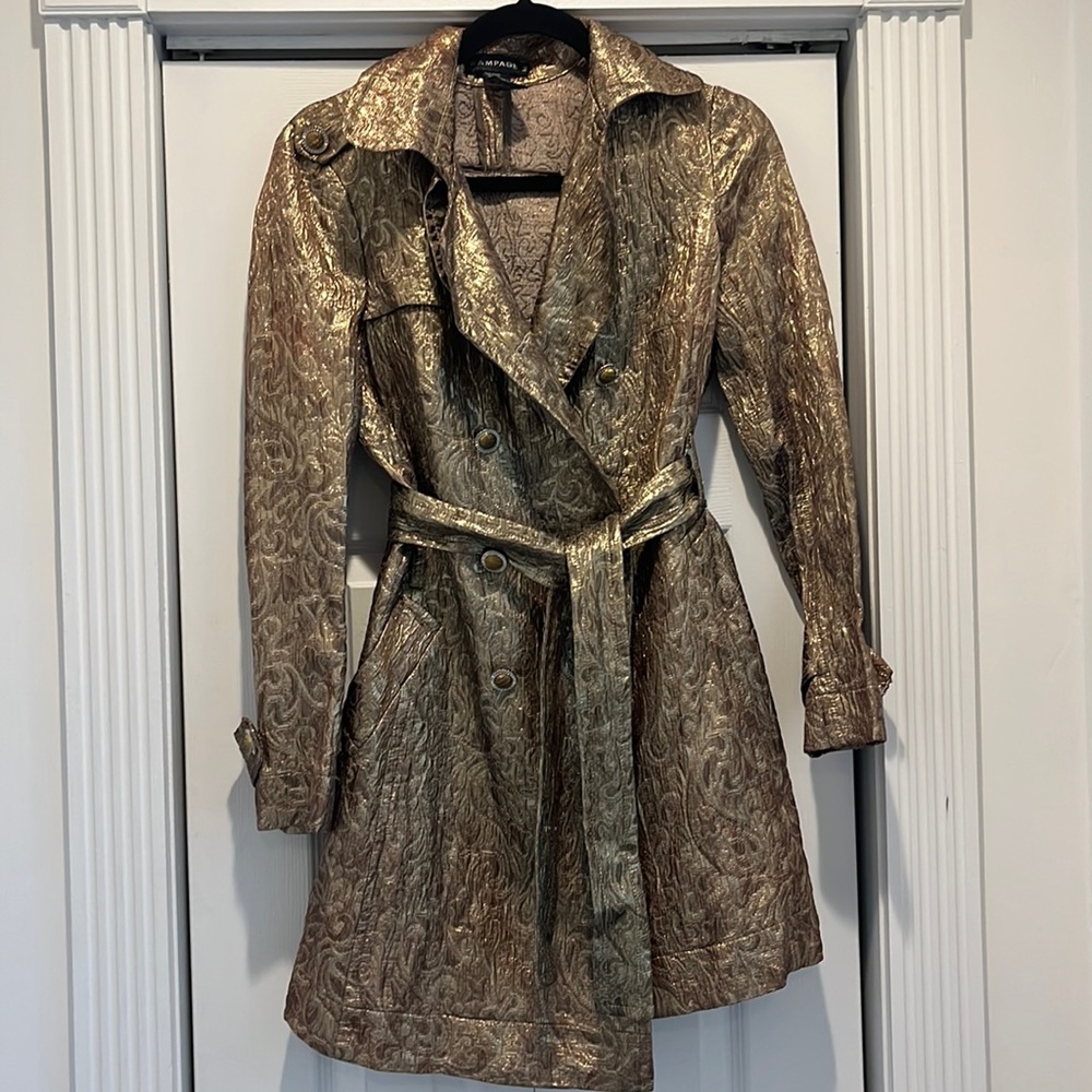 Rampage gold coat